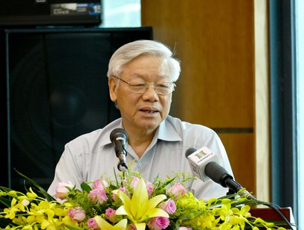 Tổng Bí thư Nguyễn Phú Trọng khẳng định, trước hết phải làm công dân tốt, Đảng viên tốt.